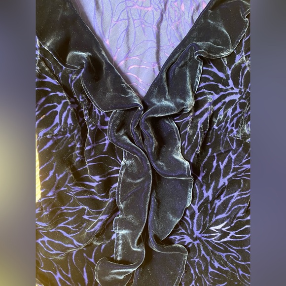 Whimsigoth button too too with small bell sleeves - Picture 4 of 6